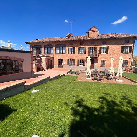 Cascina La Badia Bed and Breakfast Montegrosso d'Asti Eksteriør billede