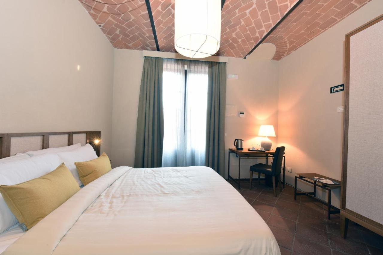 Cascina La Badia Bed and Breakfast Montegrosso d'Asti Eksteriør billede