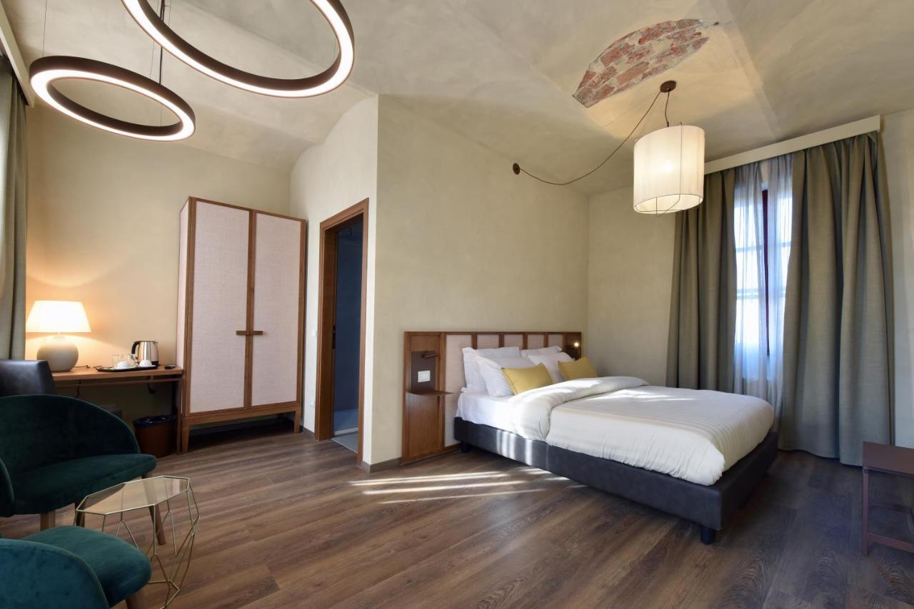 Cascina La Badia Bed and Breakfast Montegrosso d'Asti Eksteriør billede